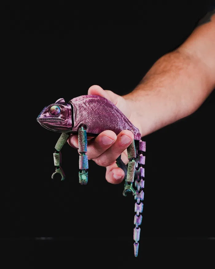 Articulated Chameleon Figurine – Poseable Camouflage Lizard Toy | Collectible Reptile Model