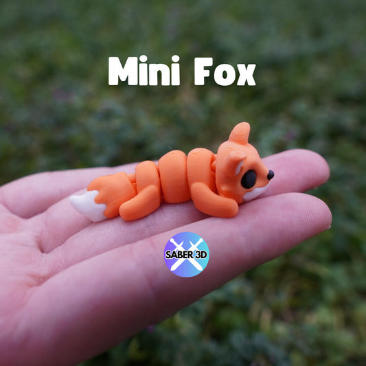 Mini Fox – Cute Collectible Figurine | Handmade Animal-Inspired Decoration