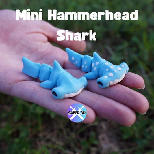 Mini Hammerhead Shark – Cute Collectible Figurine | Handmade Ocean-Inspired Decoration