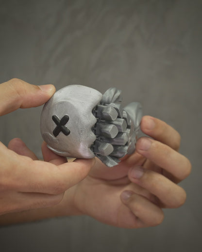 Articulated Tiny Fish Figurine – Flexible Fidget Toy for Kids & Collectors 🐟
